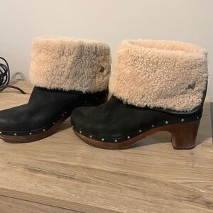 UGG shearling cuff booties, size 9